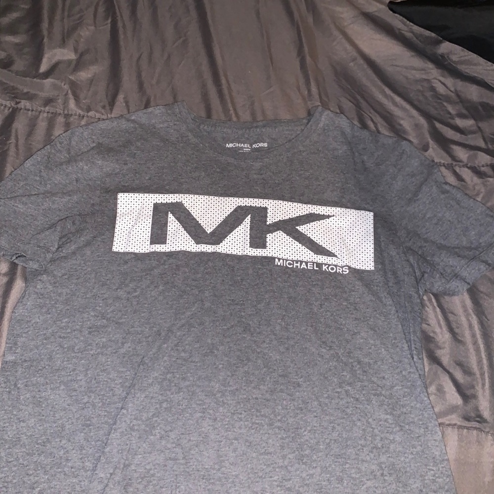Medium Michael Kors shirt